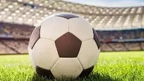 德国总理兼基民盟主席选举前夕电视辩论收官对决