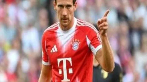 奥利塞获楚阿梅尼盛赞：实力非凡，今日表现卓越非凡。