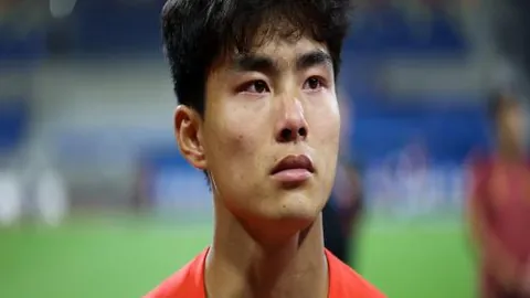 曼联CEO公开道歉宣布裁员，员工情绪受影响